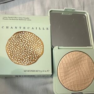 Chantecaille Powder Compact Lotus perfect blur glow powder 9g
